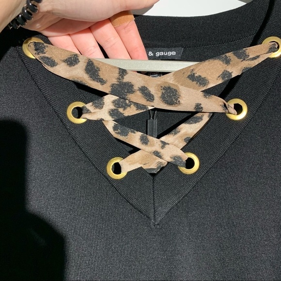 Women’s Cable & Gauge black cheetah print detail blouse size medium M - Picture 3 of 6